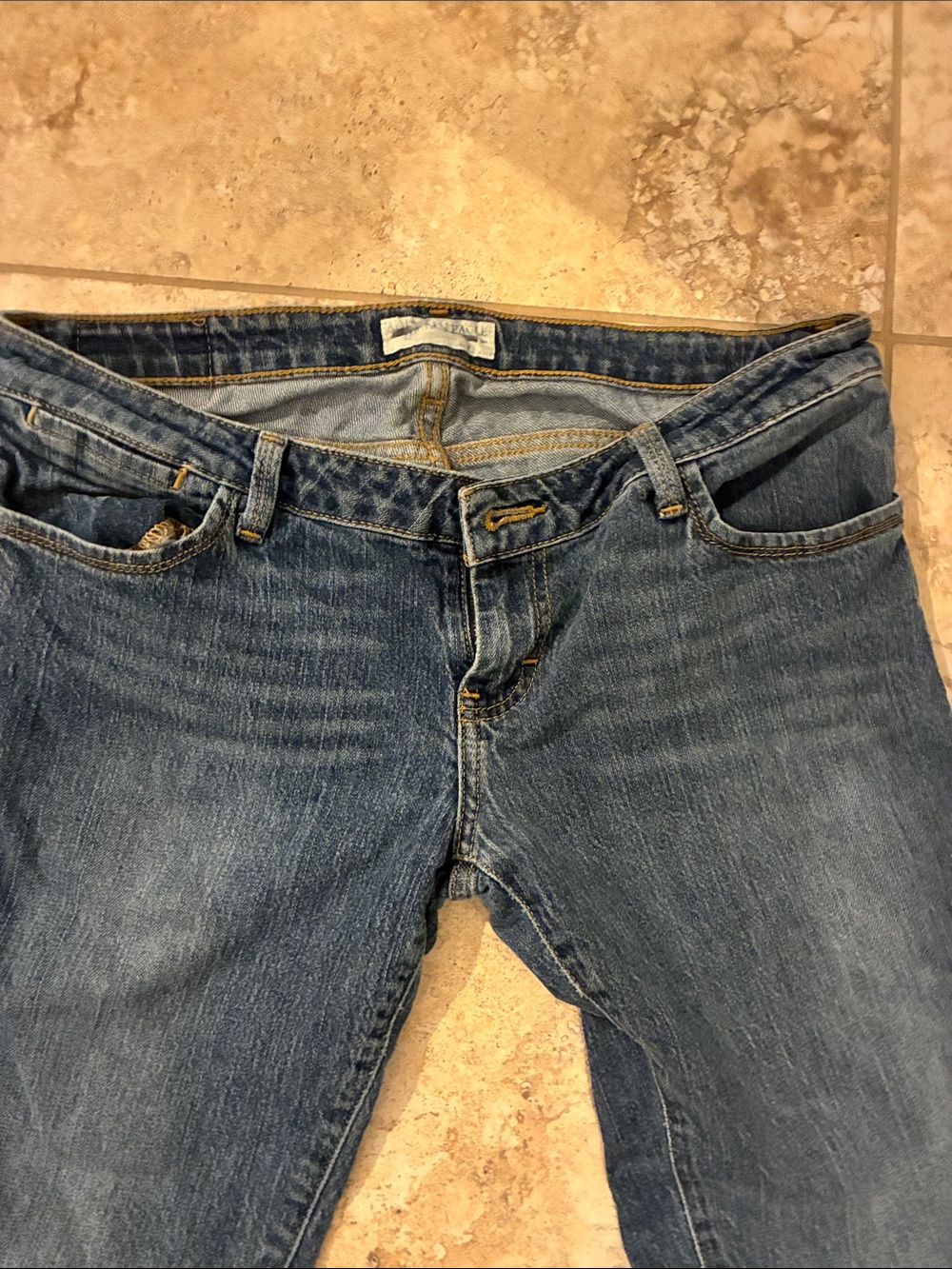 American Eagle Outfitters Women's Cropped Straight Jeans in Blue